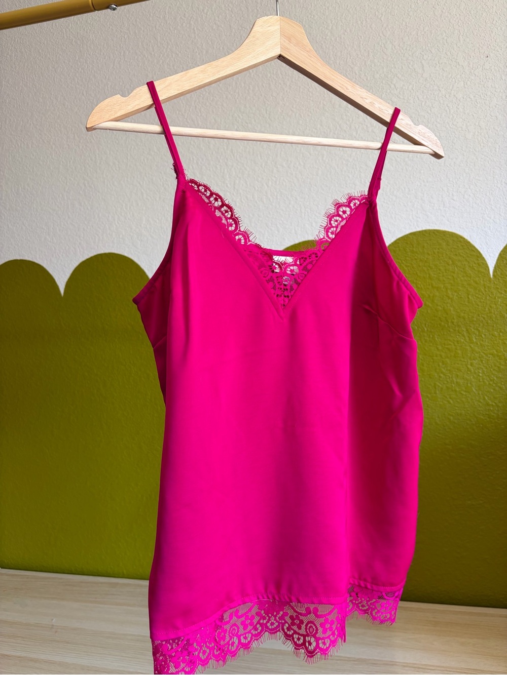Women’s Hot Pink Lace-Trim Camisole